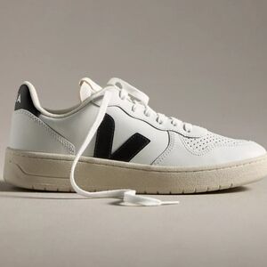 Veja V-10 White and Black Sneakers. Well loved but in good condition.